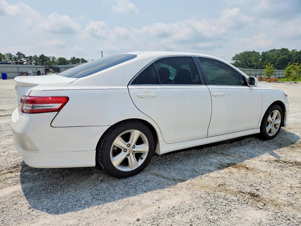 Photo 3 from auction – 2011 TOYOTA CAMRY with VIN 4T1BF3EK8BU720429