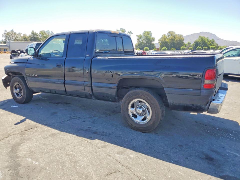 Photo 2 from auction – 1998 DODGE RAM 1500 with VIN 1B7HC13Y2WJ192607
