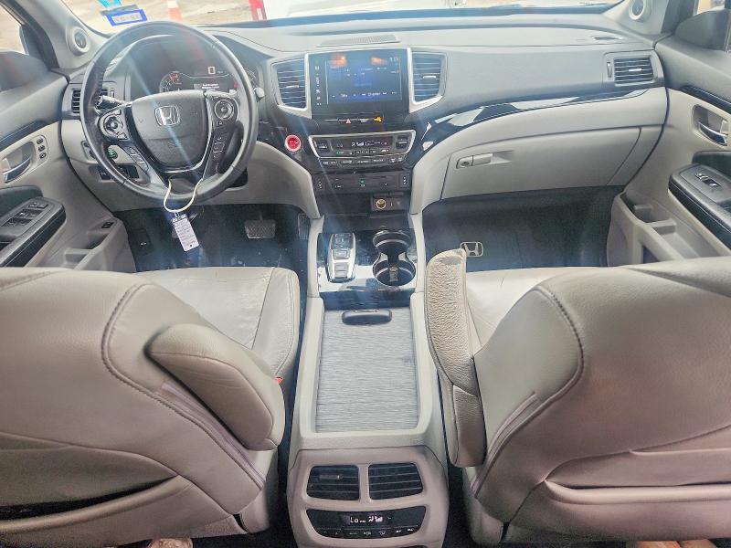 Photo 8 from auction – 2016 HONDA PILOT with VIN 5FNYF5H96GB002705