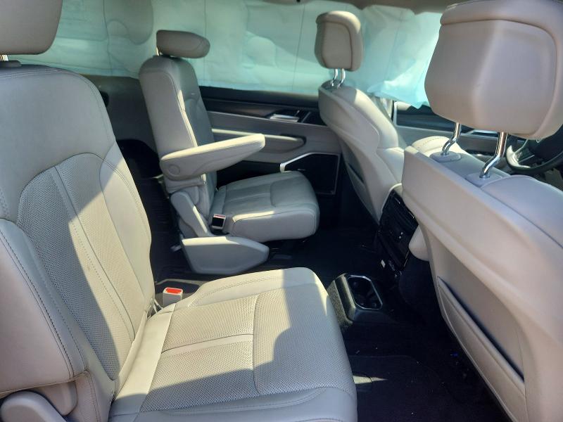 Photo 11 from auction – 2023 JEEP WAGONEER with VIN 1C4SJSBP3PS511860