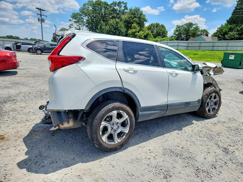 Photo 3 from auction – 2019 HONDA CR-V with VIN 2HKRW2H50KH635128