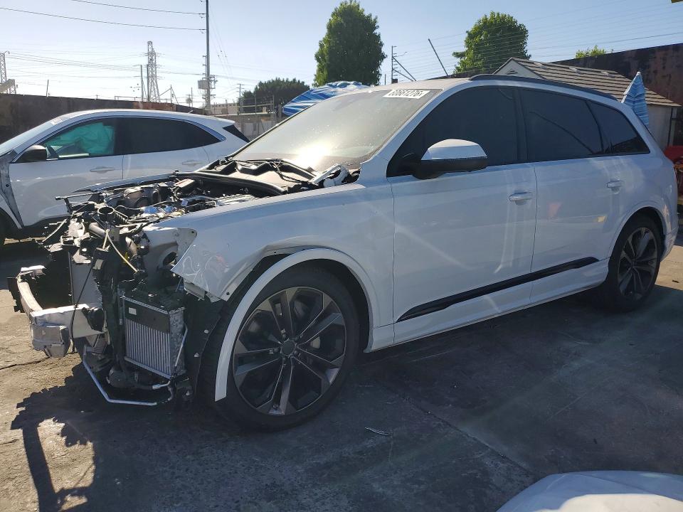 AUDI Q7 2026 with VIN WA1LVBF7XTD005597 - Photo from auction