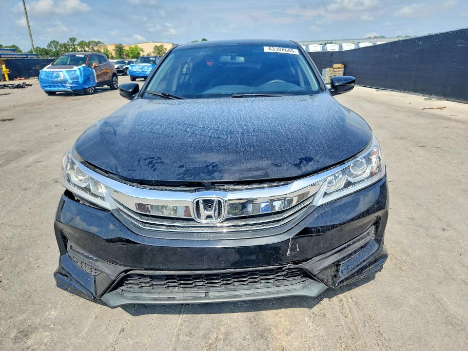 Photo 5 from auction – 2014 HONDA ACCORD with VIN 1HGCR2E51EA067759