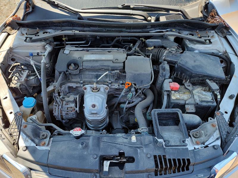 Photo 11 from auction – 2015 HONDA ACCORD with VIN 1HGCR2F84FA036712