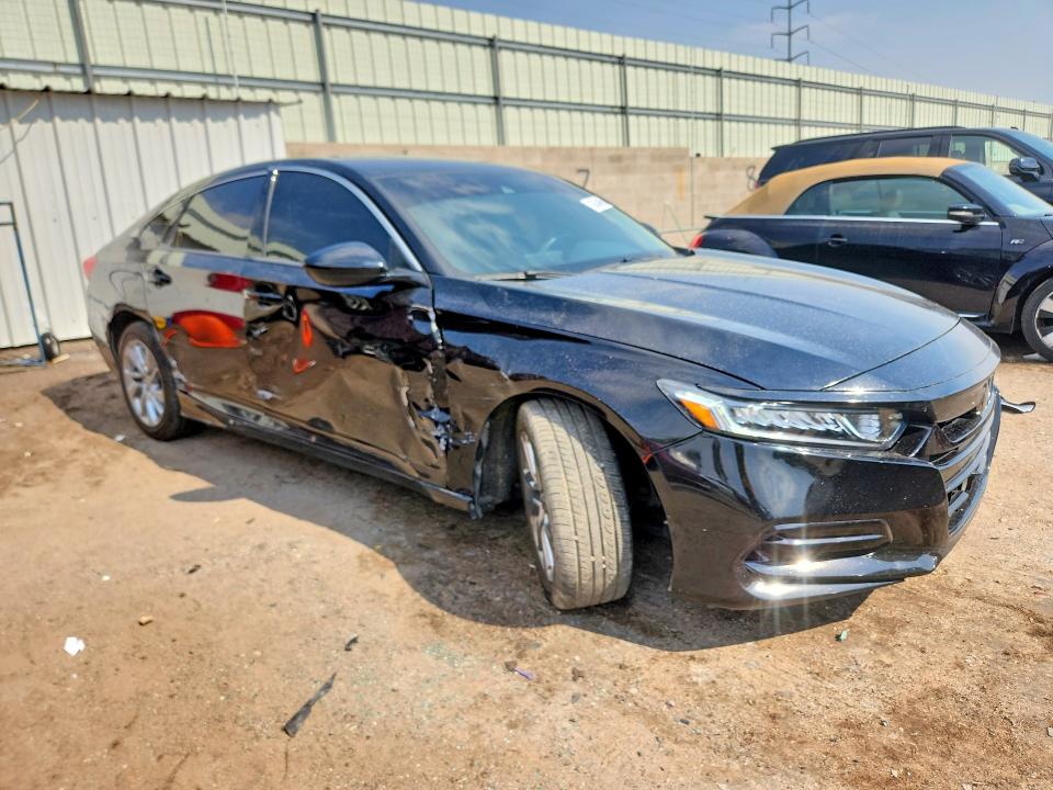 Photo 4 from auction – 2018 HONDA ACCORD with VIN 1HGCV1F18JA122039