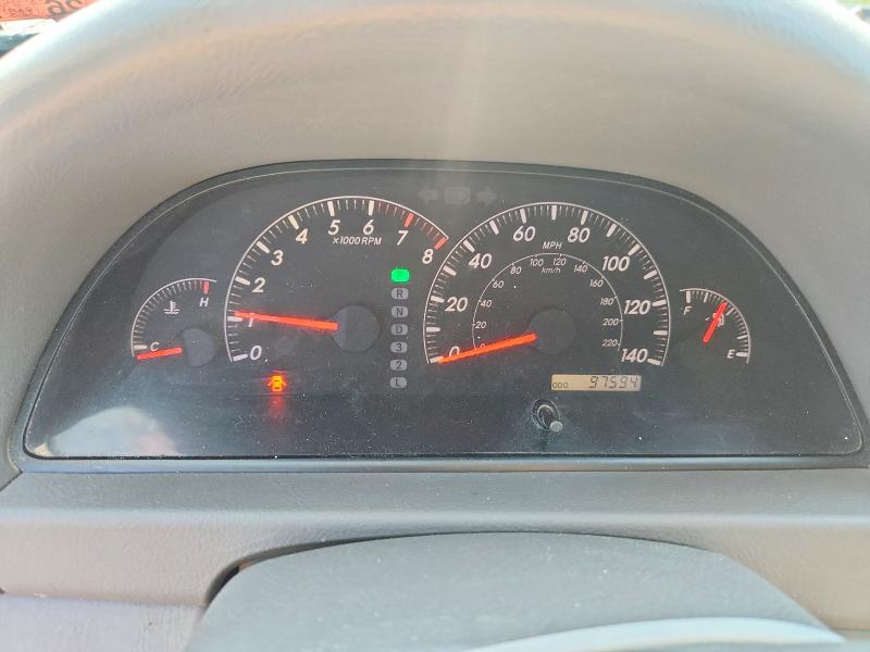 Photo 9 from auction – 2005 TOYOTA CAMRY with VIN 4T1BE32K25U981339