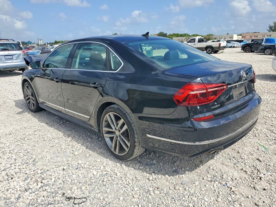 Photo 2 from auction – 2017 VOLKSWAGEN PASSAT with VIN 1VWDT7A33HC058167