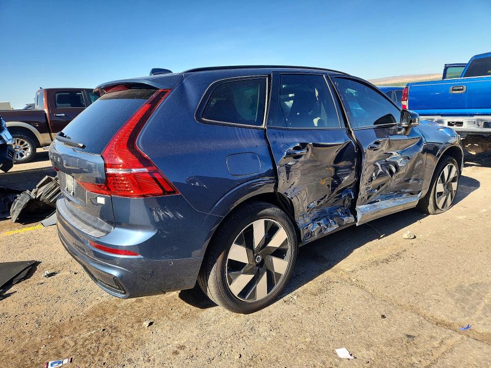 Снимка 3 от търг – 2024 VOLVO XC60 с VIN YV4H60DL1R1756673