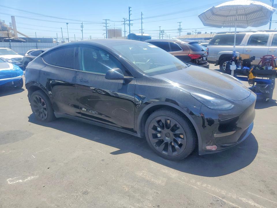 Photo 4 from auction – 2024 TESLA MODEL Y with VIN 7SAYGDEE4RA216247