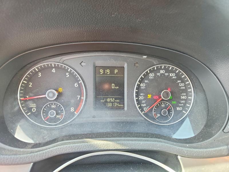 Photo 9 from auction – 2015 VOLKSWAGEN PASSAT with VIN 1VWAT7A38FC121554