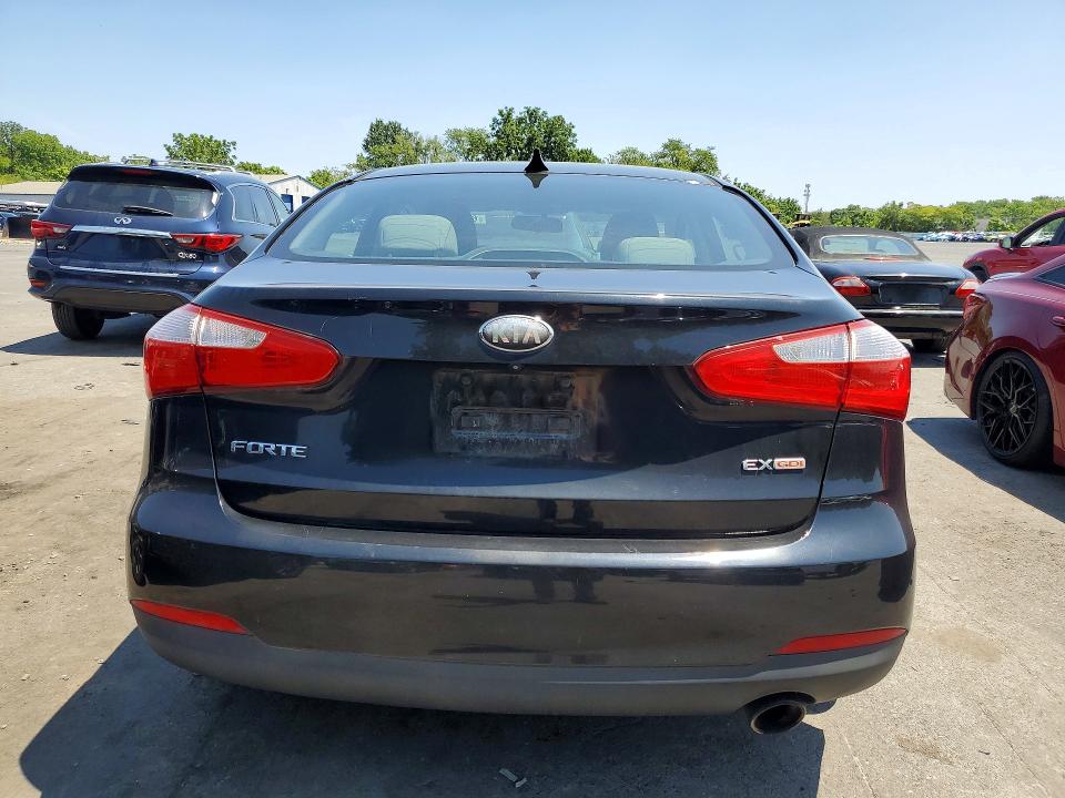 Photo 6 from auction – 2014 KIA FORTE with VIN KNAFX4A8XE5060148