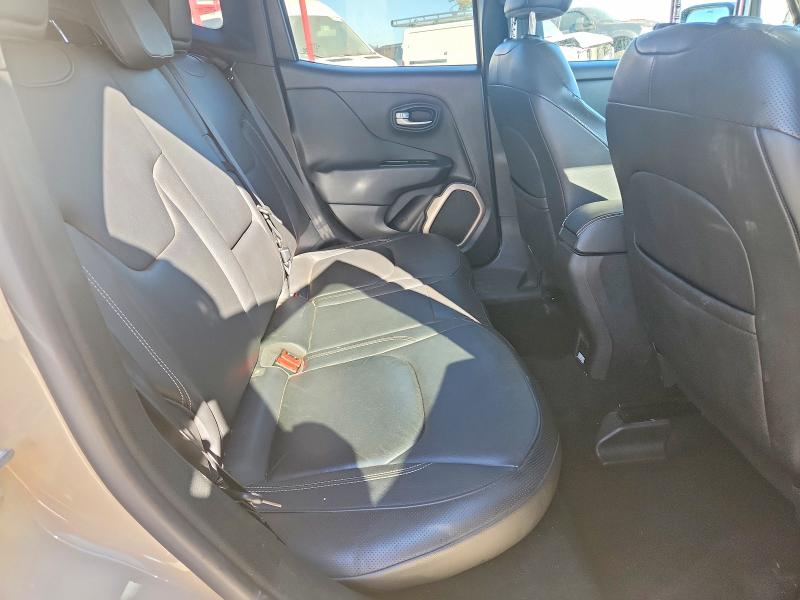 Photo 11 from auction – 2016 JEEP RENEGADE with VIN ZACCJBDT3GPC59211