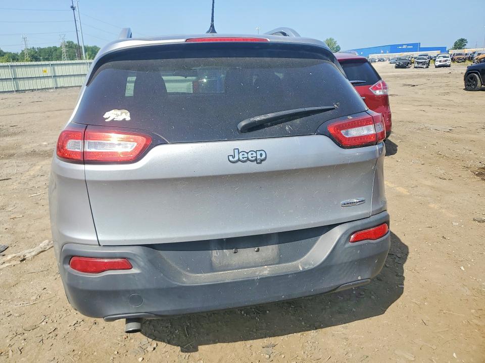 Photo 6 from auction – 2014 JEEP CHEROKEE with VIN 1C4PJLCB6EW158650