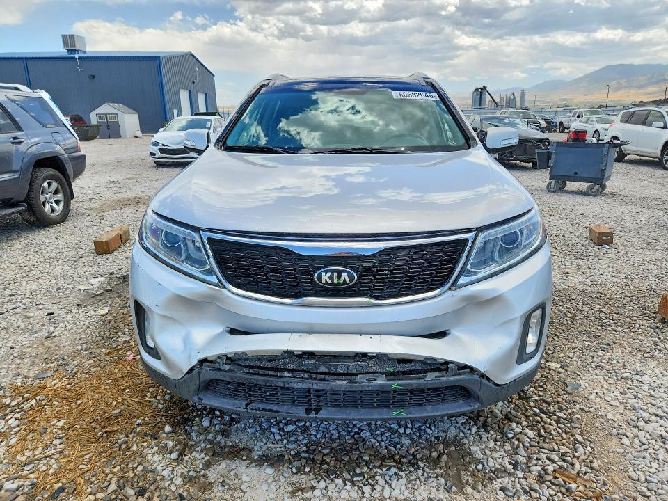 Photo 5 from auction – 2014 KIA SORENTO with VIN 5XYKUDA72EG546249
