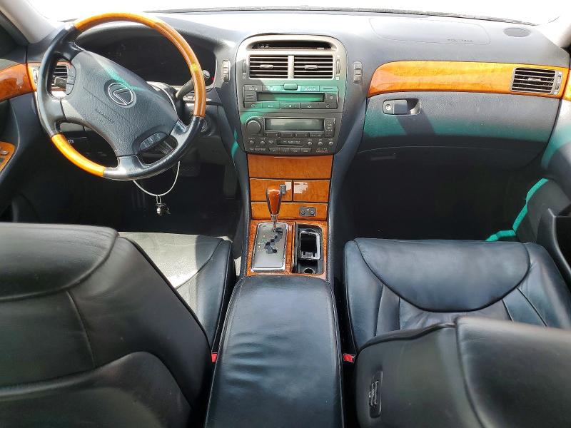 Foto 8 de la subasta – 2002 LEXUS LS con VIN JTHBN30F720054137