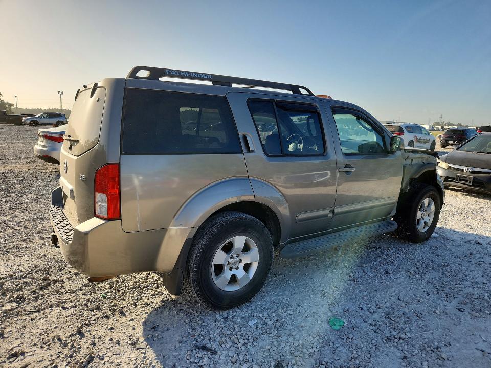 Photo 3 from auction – 2006 NISSAN PATHFINDER with VIN 5N1AR18W06C657540