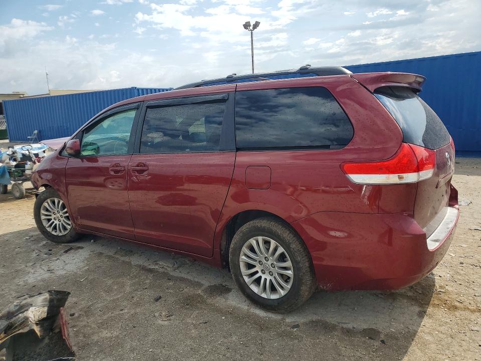 Photo 2 from auction – 2011 TOYOTA SIENNA with VIN 5TDYK3DC5BS092001