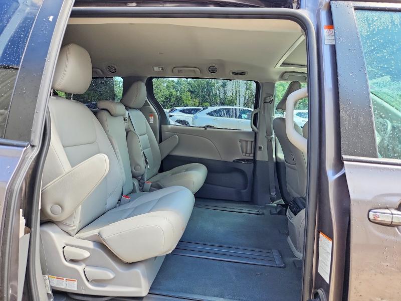 Photo 11 from auction – 2020 TOYOTA SIENNA with VIN 5TDYZ3DC3LS086999