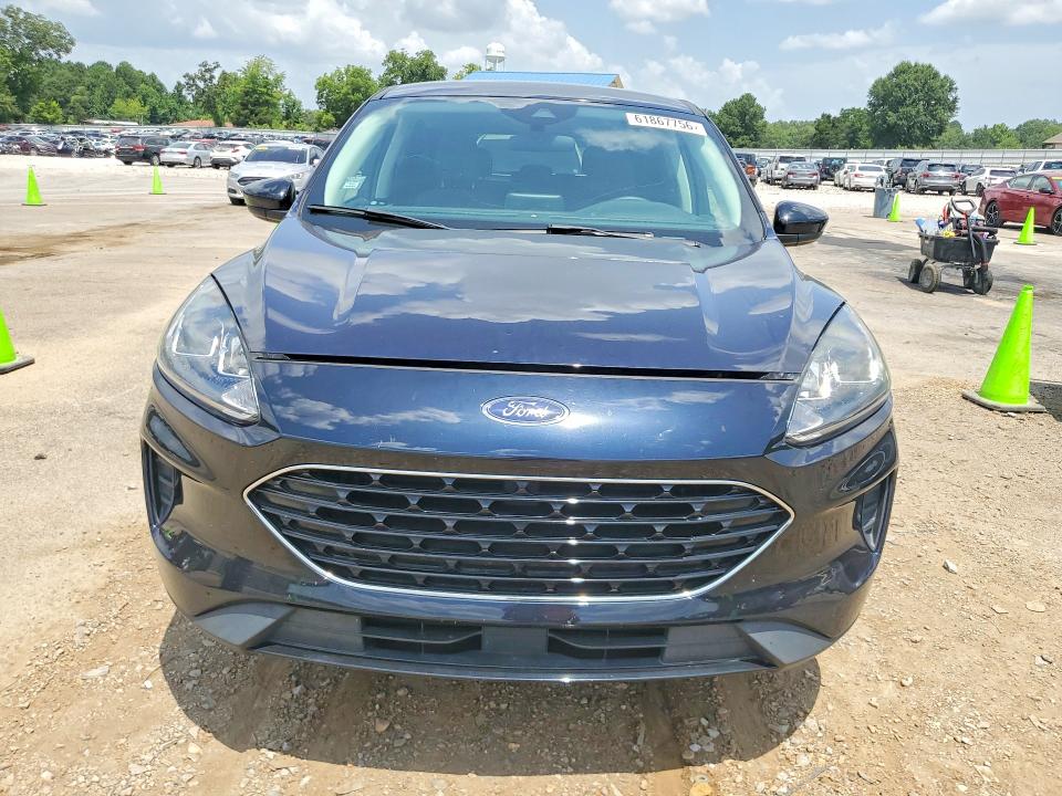 Photo 5 from auction – 2021 FORD ESCAPE with VIN 1FMCU0G69MUB00863