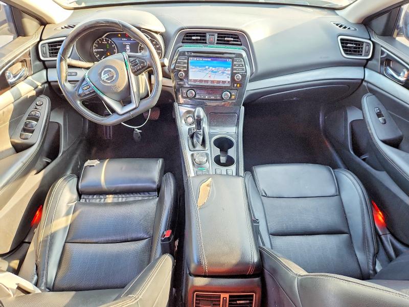 Photo 8 from auction – 2017 NISSAN MAXIMA with VIN 1N4AA6AP7HC419138