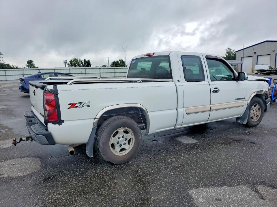 Photo 3 from auction – 2004 CHEVROLET SILVERADO with VIN 2GCEC19V841302700
