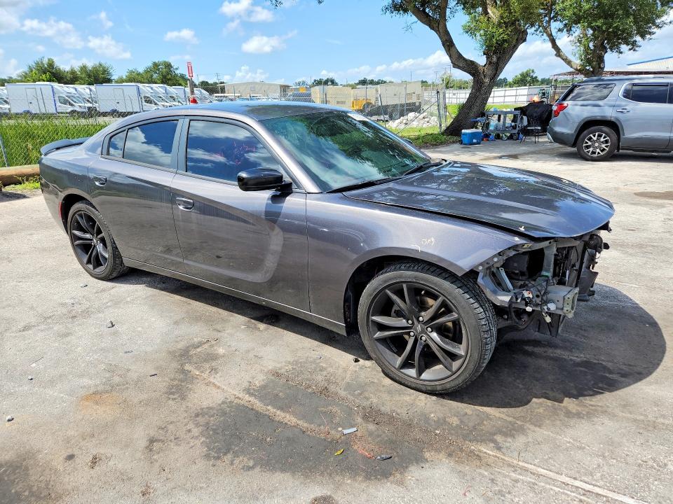 Photo 4 from auction – 2017 DODGE CHARGER with VIN 2C3CDXHG5HH653088