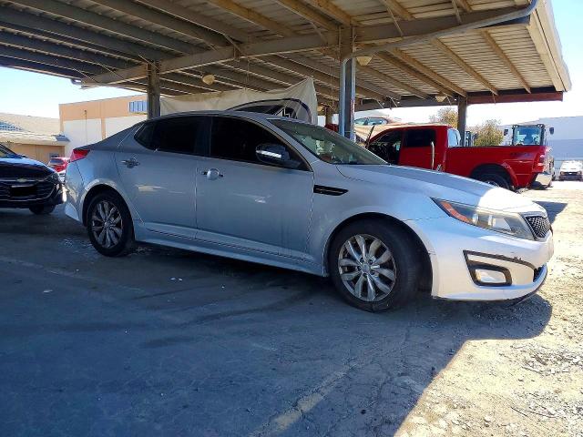 Фото 4 с аукциона – 2015 KIA OPTIMA с VIN 5XXGM4A70FG473684