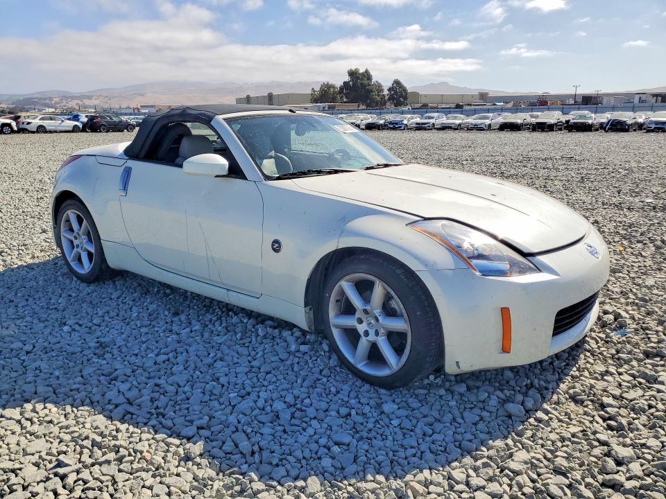 Photo 4 from auction – 2004 NISSAN 350Z with VIN JN1AZ36A84M253676