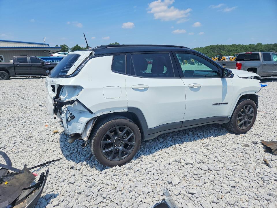 Photo 3 from auction – 2024 JEEP COMPASS with VIN 3C4NJDBN1RT600075