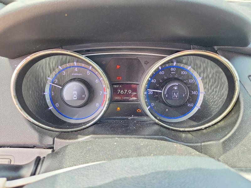 Photo 9 from auction – 2011 HYUNDAI SENATA with VIN 5NPEB4AC0BH244799