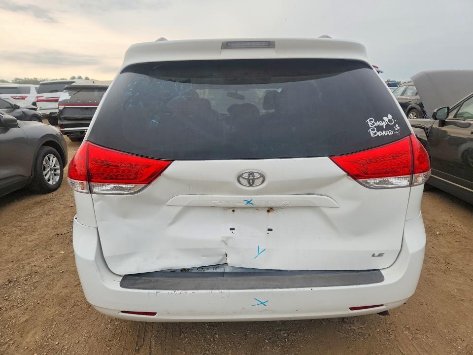 Photo 6 from auction – 2011 TOYOTA SIENNA with VIN 5TDKK3DC4BS056595