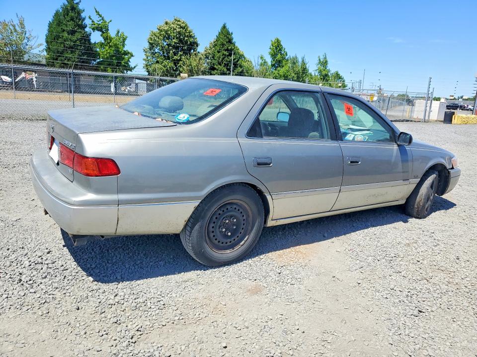 Photo 3 from auction – 2001 TOYOTA CAMRY with VIN JT2BF22K510299352