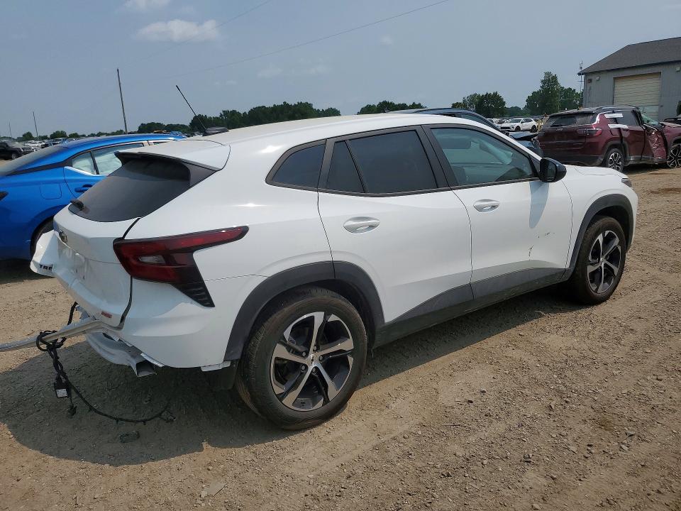 Photo 3 from auction – 2025 CHEVROLET TRAX with VIN KL77LGEP2SC292611