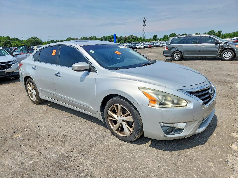 Photo 4 from auction – 2015 NISSAN ALTIMA with VIN 1N4AL3AP3FN342553