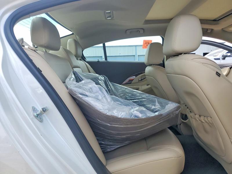 Photo 10 from auction – 2016 BUICK LACROSSE with VIN 1G4GB5G35GF193951