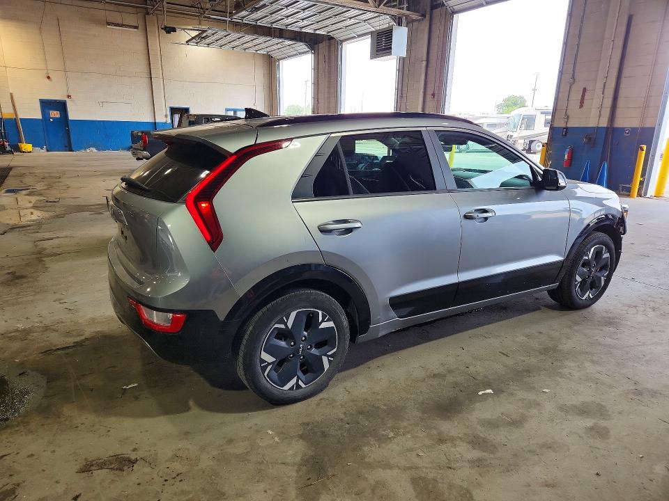 Photo 3 from auction – 2024 KIA NIRO with VIN KNDCR3L17R5121195