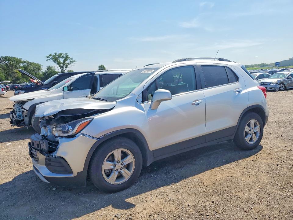 CHEVROLET TRAX 2018 with VIN KL7CJLSB7JB635407 - Photo from auction
