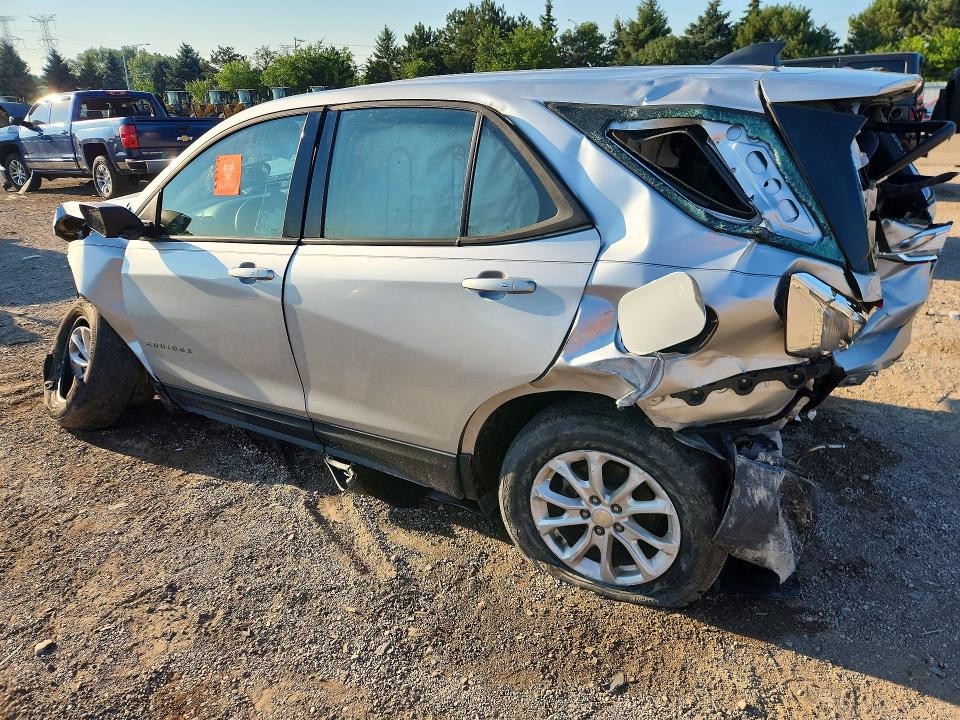 Photo 2 from auction – 2018 CHEVROLET EQUINOX with VIN 3GNAXHEV1JS628816