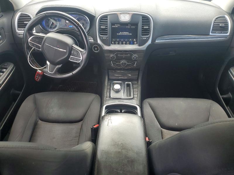 Photo 8 from auction – 2018 CHRYSLER 300 with VIN 2C3CCAAG3JH279063