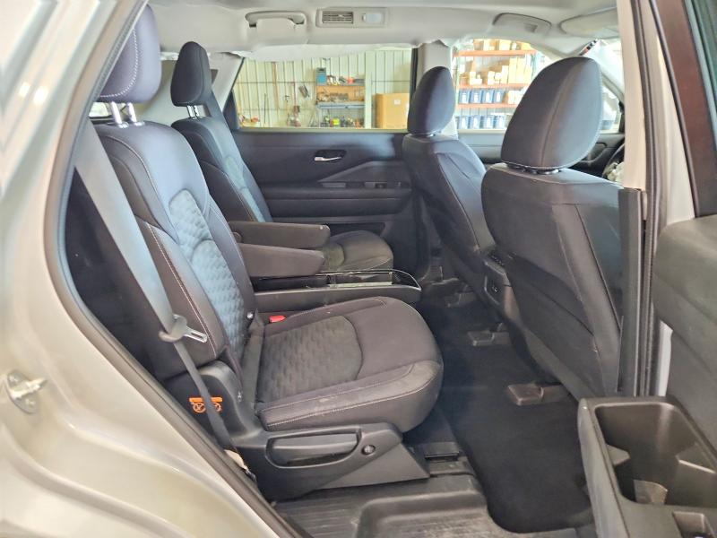 Photo 11 from auction – 2022 NISSAN PATHFINDER with VIN 5N1DR3BD3NC236295