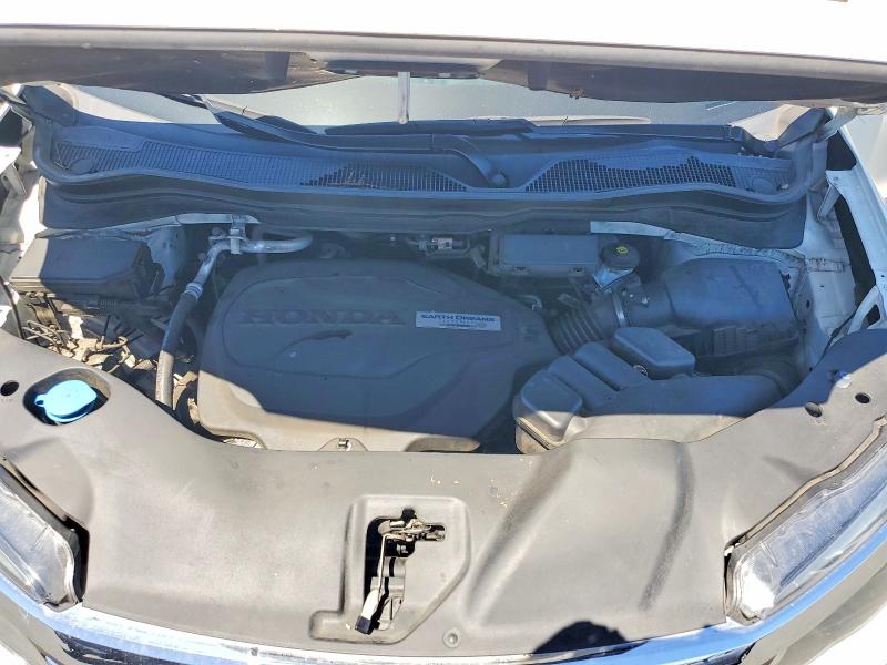 Photo 11 from auction – 2016 HONDA PILOT with VIN 5FNYF6H96GB078608