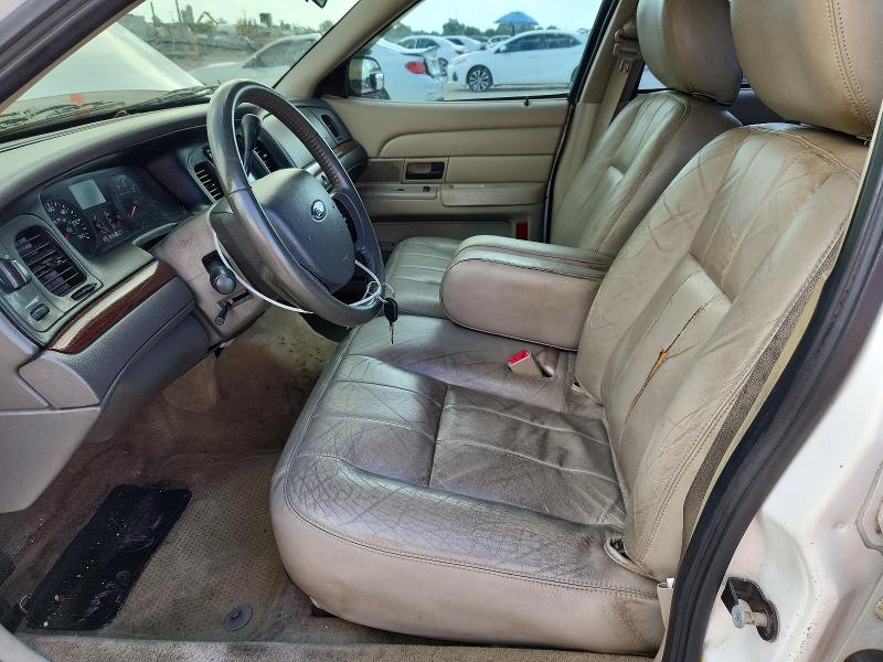 Photo 7 from auction – 2011 FORD CROWN VICTORIA with VIN 2FABP7EV8BX178606