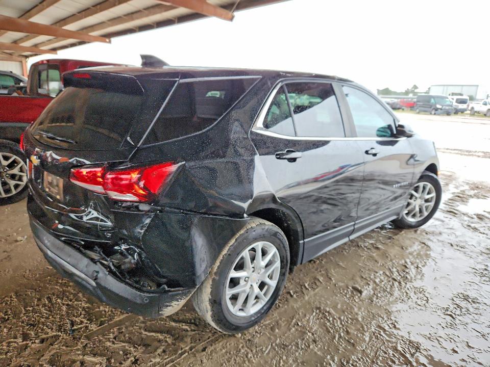 Photo 3 from auction – 2023 CHEVROLET EQUINOX with VIN 3GNAXKEG5PL171297