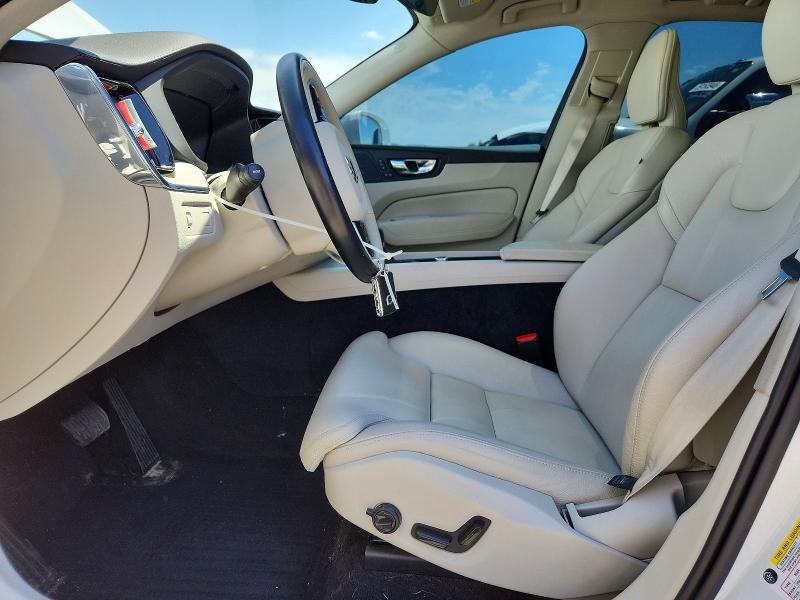 Photo 7 from auction – 2020 VOLVO XC60 with VIN YV4102RL3L1610631