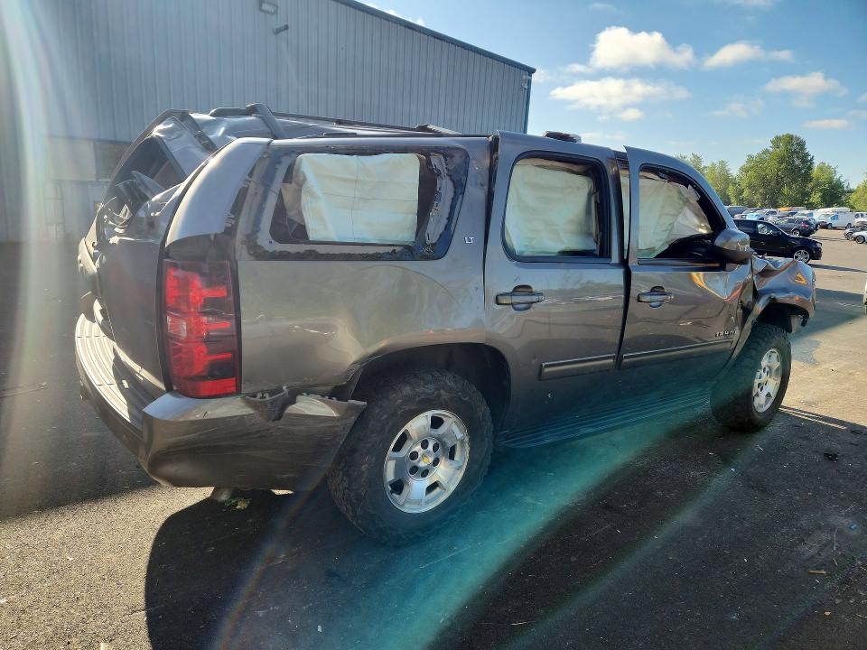 Photo 3 from auction – 2013 CHEVROLET TAHOE with VIN 1GNSKBE06DR121244