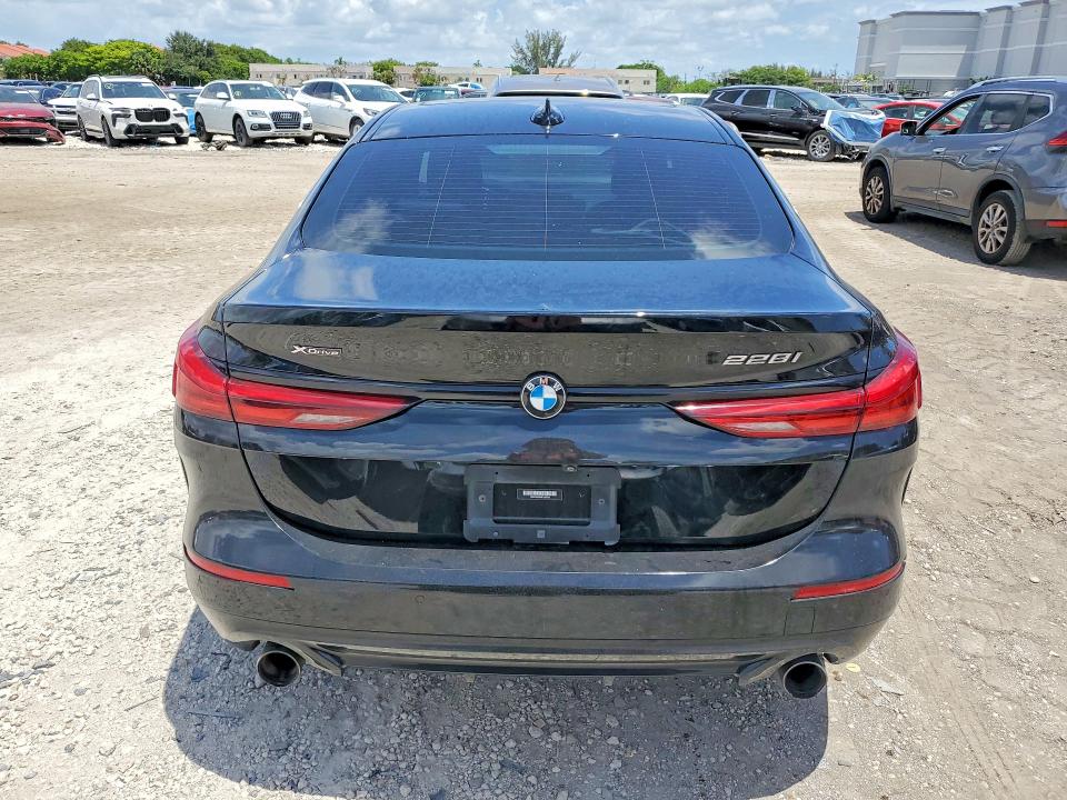 Photo 6 from auction – 2022 BMW 228XI with VIN WBA73AK06N7L30245