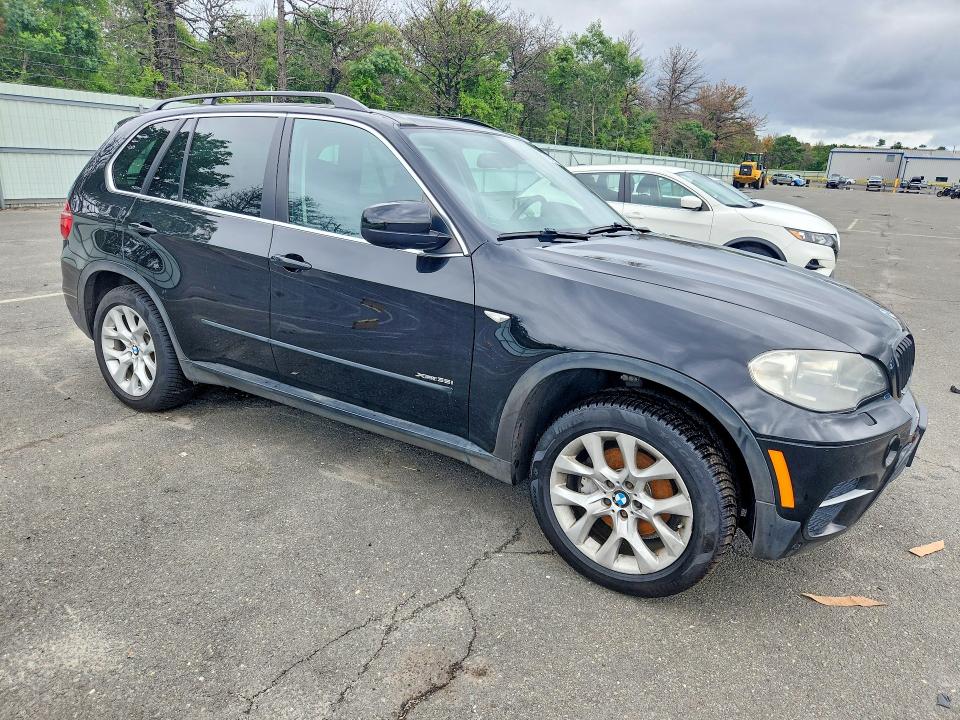 Photo 4 from auction – 2013 BMW X5 with VIN 5UXZV4C53D0B10474