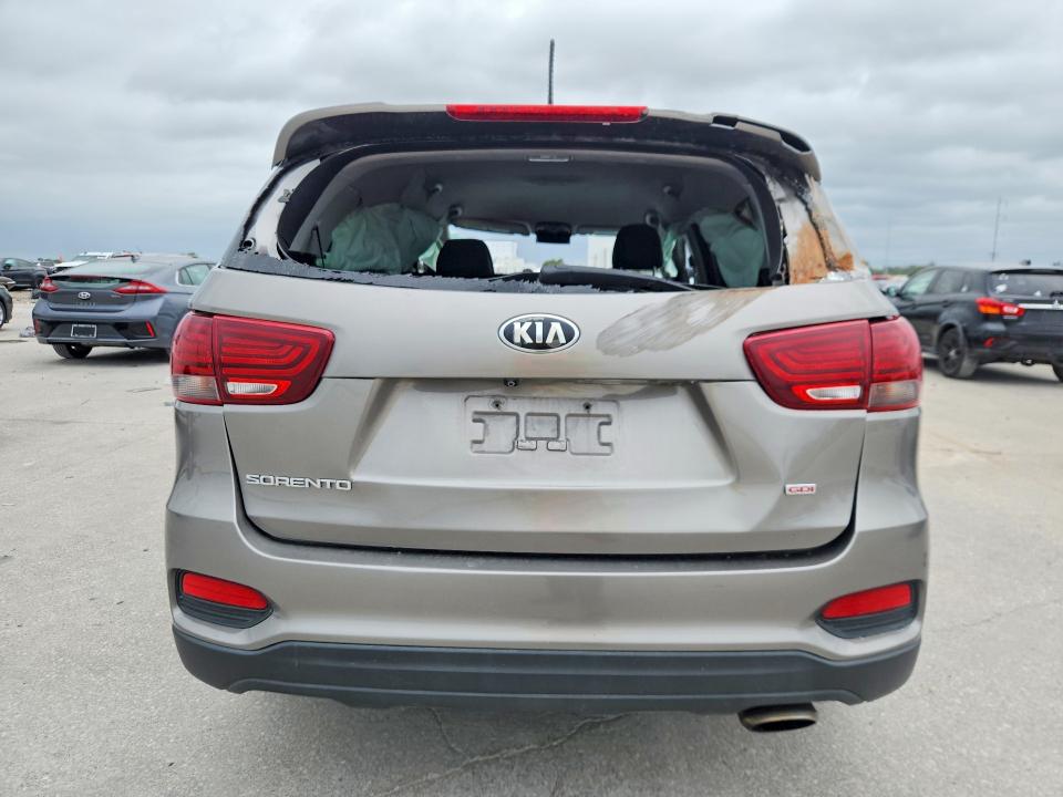 Photo 6 from auction – 2019 KIA SORENTO with VIN 5XYPG4A36KG497370