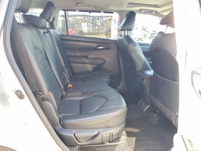 Photo 11 from auction – 2021 TOYOTA HIGHLANDER with VIN 5TDHARAH1MS506254