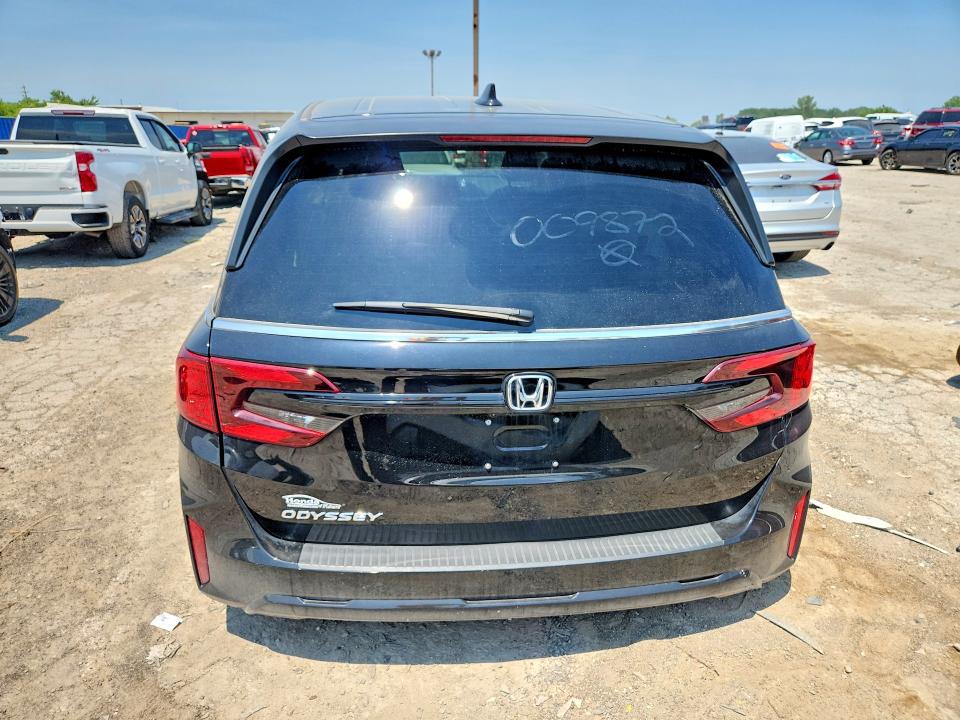 Photo 6 from auction – 2025 HONDA ODYSSEY with VIN 5FNRL6H63SB009872